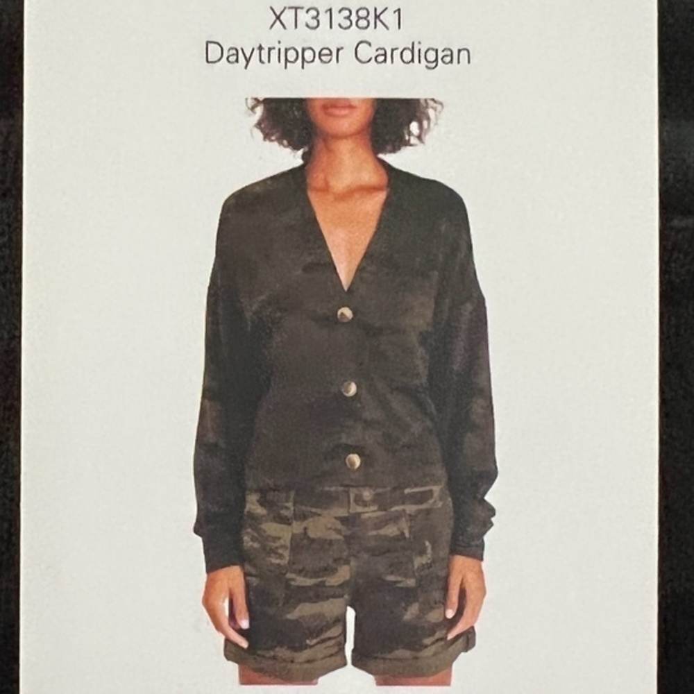 NEW Social Standard by Sanctuary Camo Daytripper Cardigan Sweater Sz.‎ L
